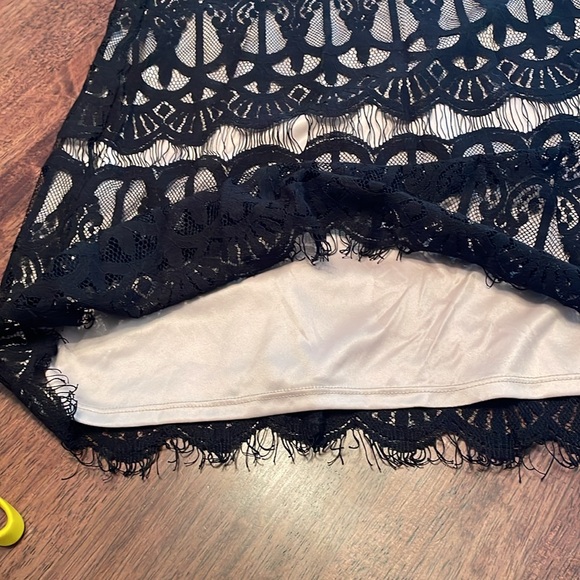 Eliza J lace overlay dress - Picture 8 of 13